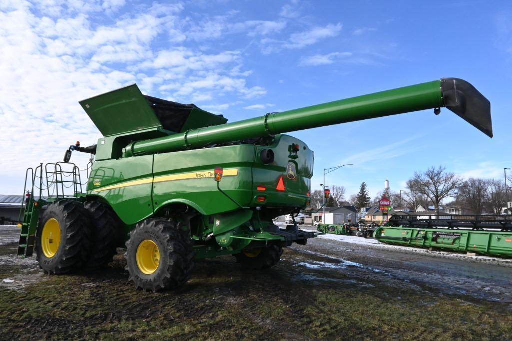 2016 John Deere S680 2wd combine