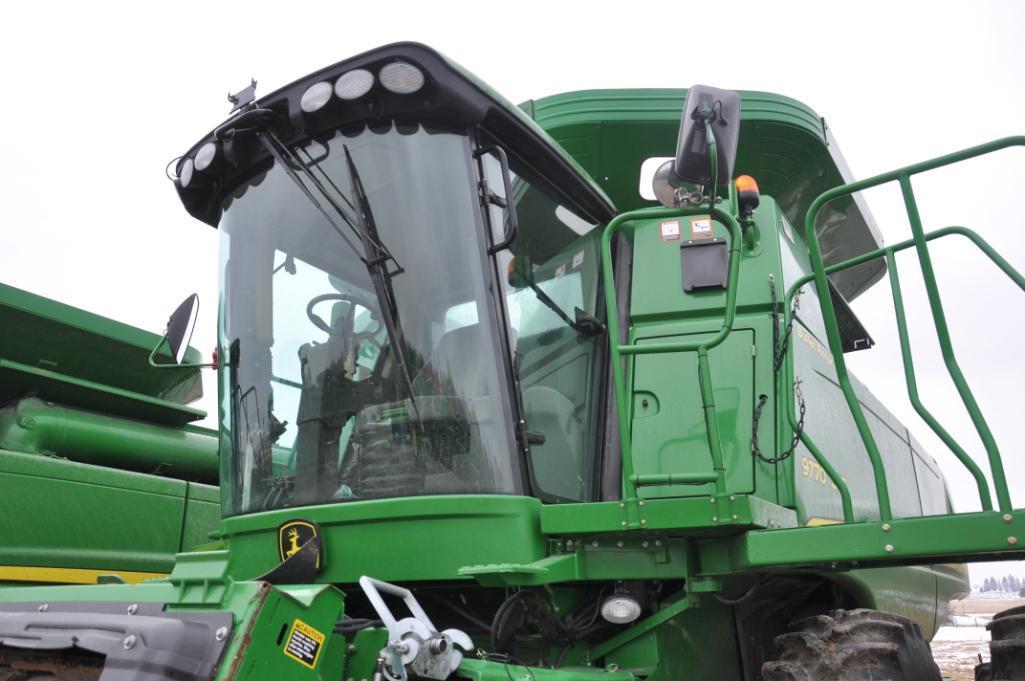 2010 John Deere 9770 STS 4wd combine