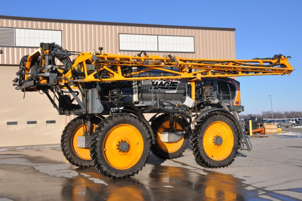 2011 Hagie STS12 self-propelled sprayer