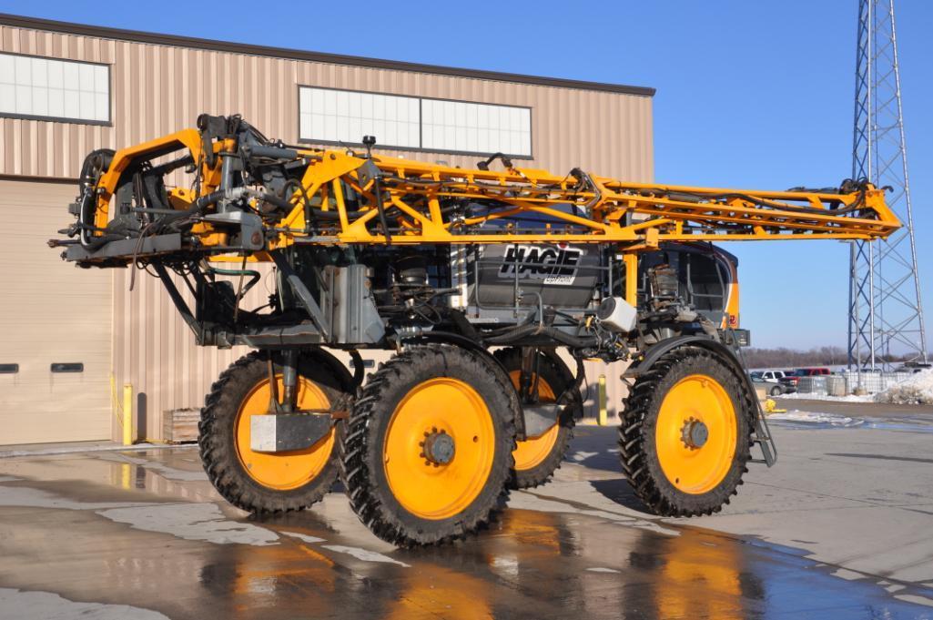 2011 Hagie STS12 self-propelled sprayer