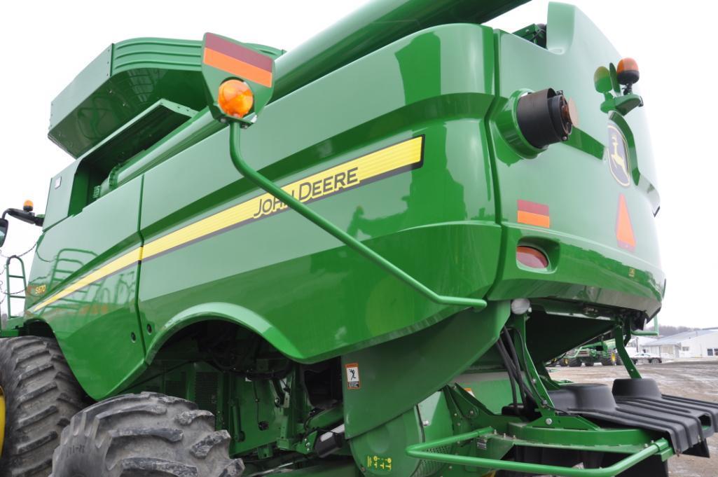 2012 John Deere S670 2wd combine