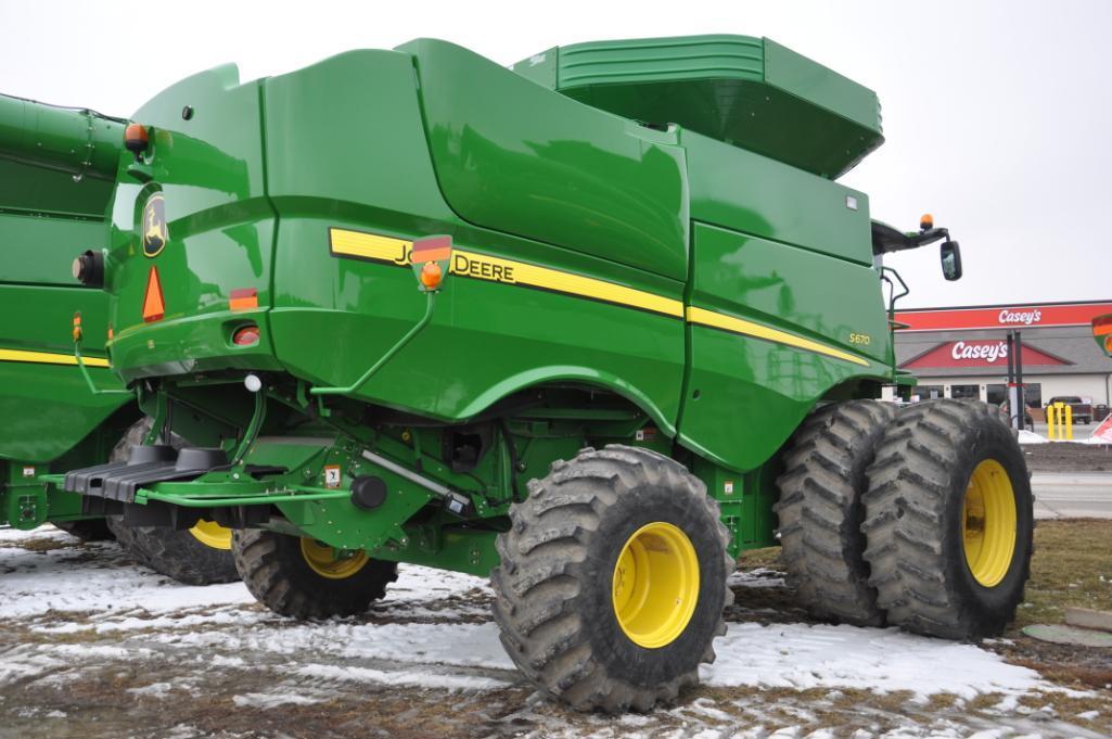 2012 John Deere S670 2wd combine