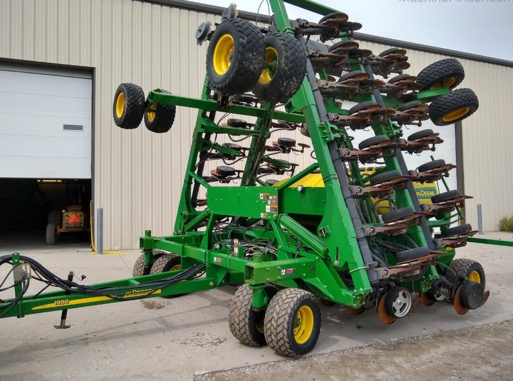 2007 John Deere 1990 CCS 42' air seeder