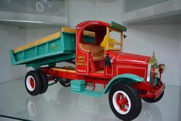 "Great Lakes Gravel Co." high quality die cast metal toy dump truck