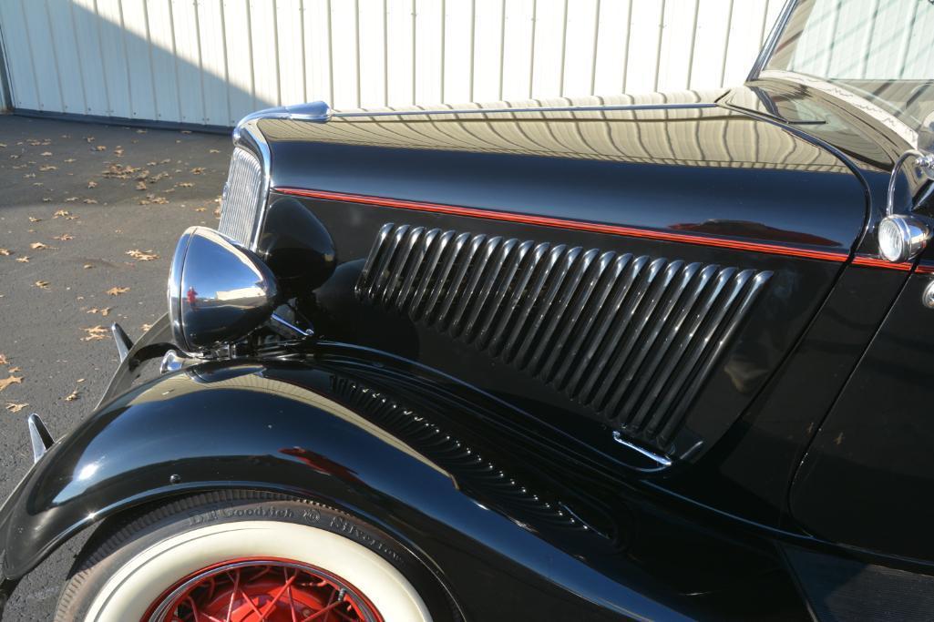 1934 Ford Cabriolet