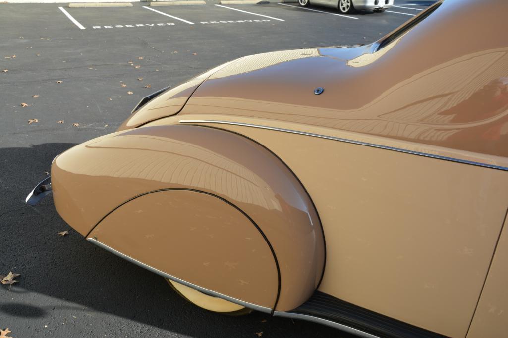 1938 Lincoln Zephyr 3 passenger coupe