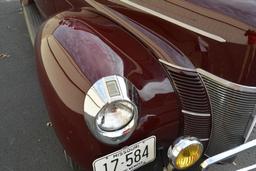 1940 Ford Deluxe convertible