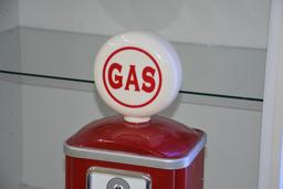 Plastic model miniature gas pump