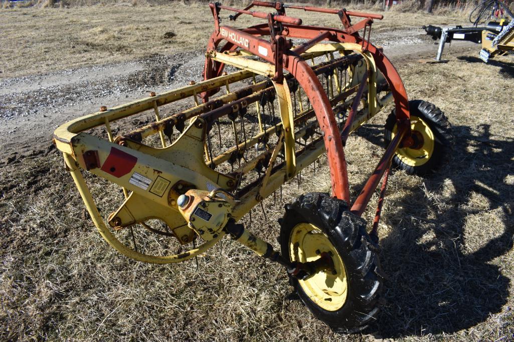 New Holland 256 5-bar rake