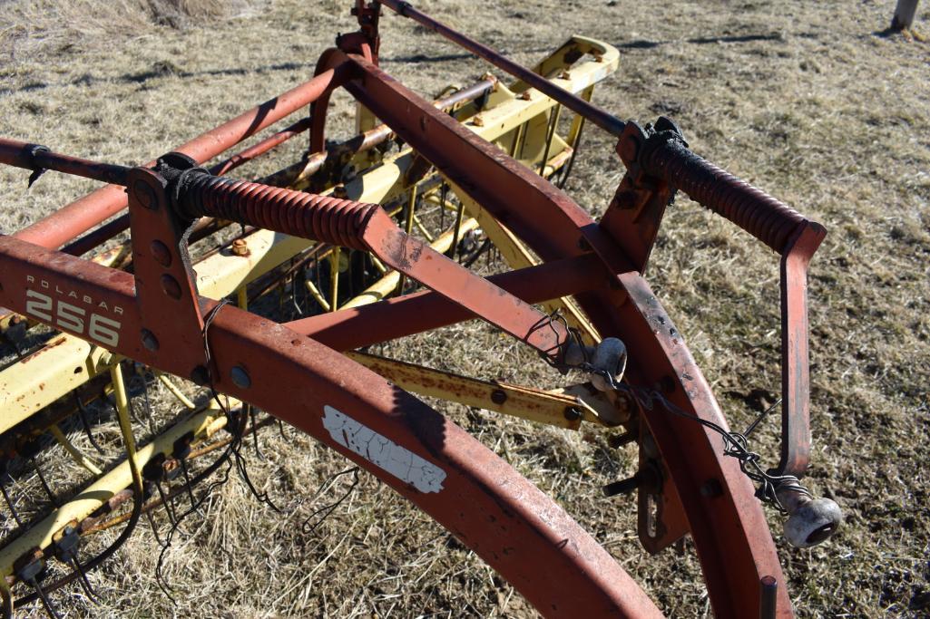 New Holland 256 5-bar rake