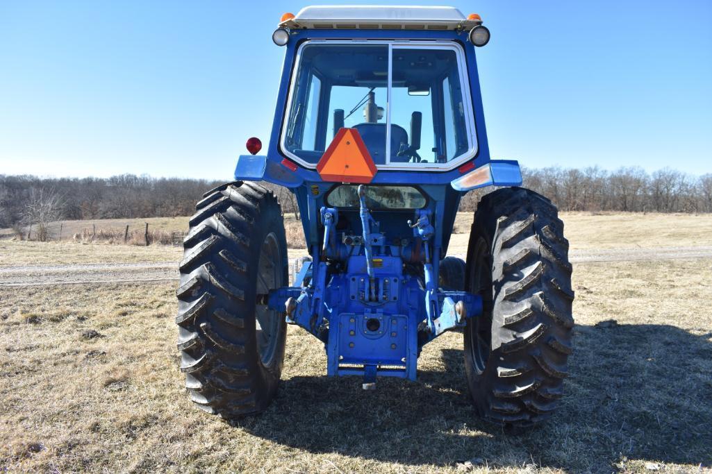 Ford TW-10 2wd tractor