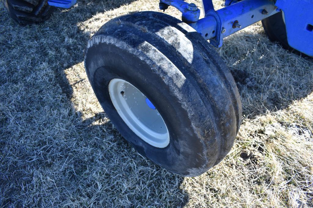 Ford TW-10 2wd tractor