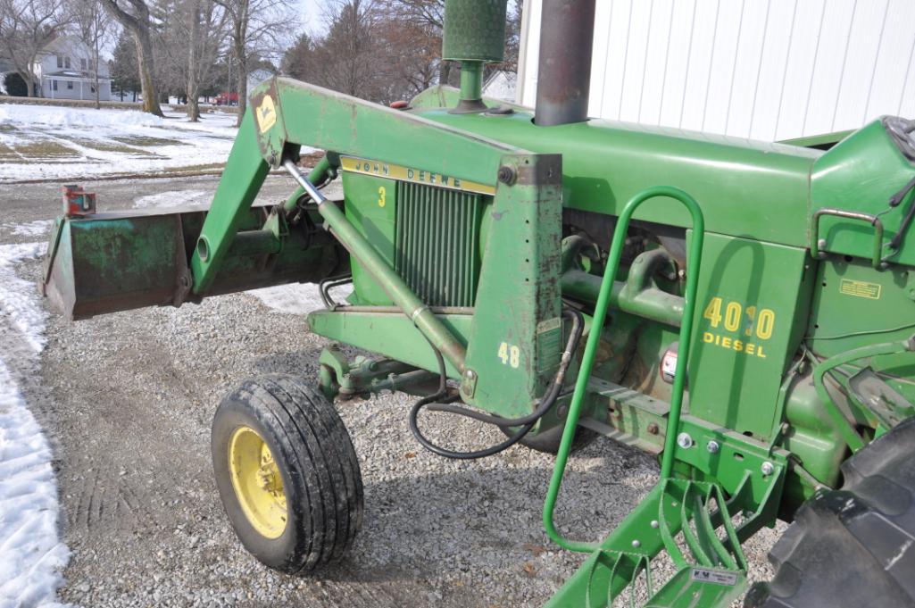 John Deere 4010 2wd tractor w/loader