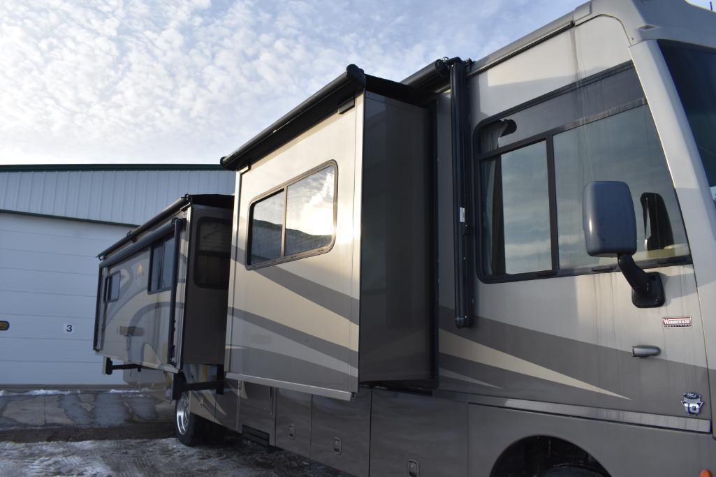 2010 Winnebago Itasca Sunova 38' motorhome