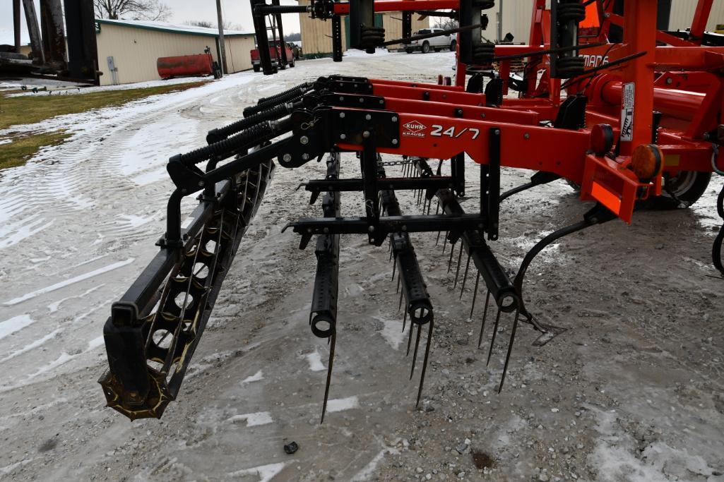 2013 Kuhn Krause Landsman 6200 31' soil finisher