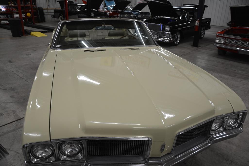 1970 Oldsmobile Cutlass Supreme convertible