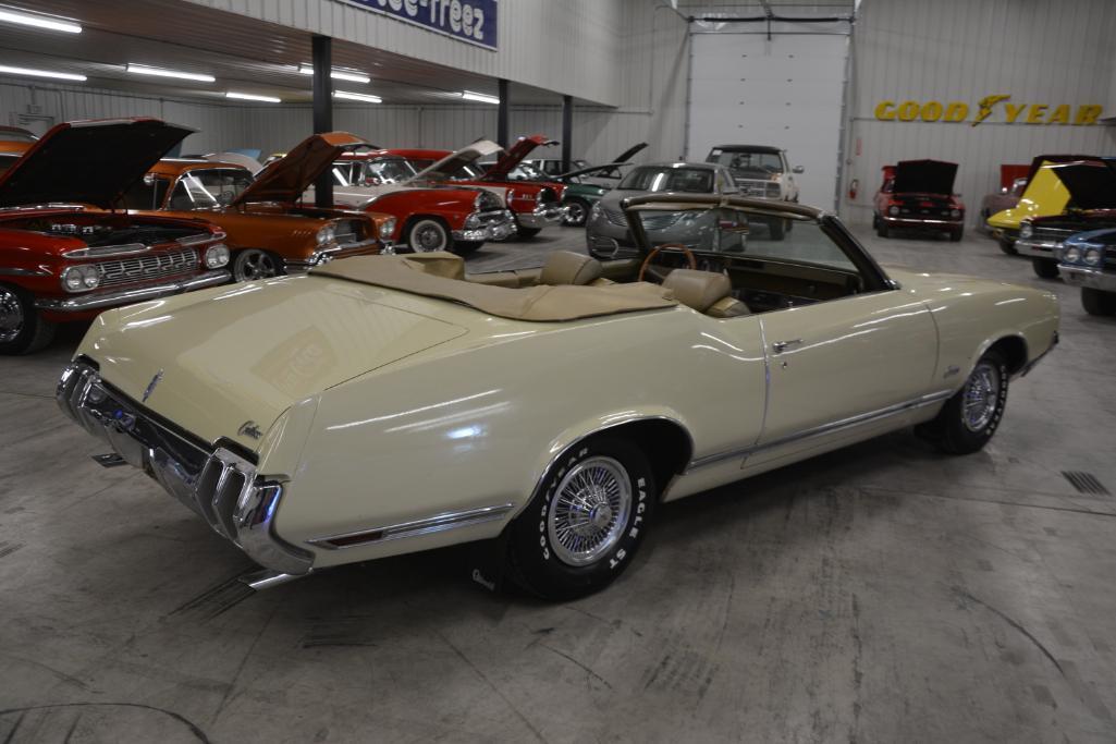 1970 Oldsmobile Cutlass Supreme convertible