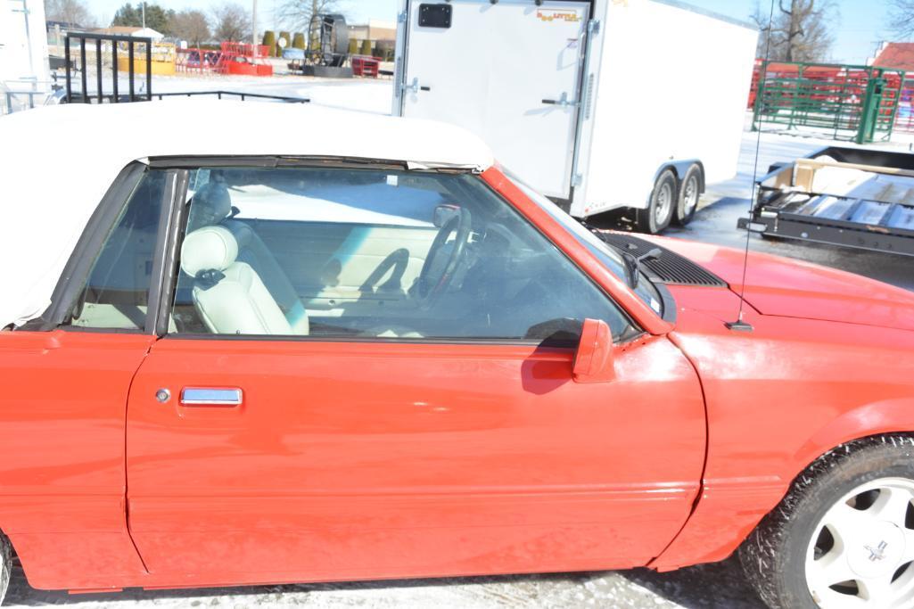 1992 Ford Mustang Convertible