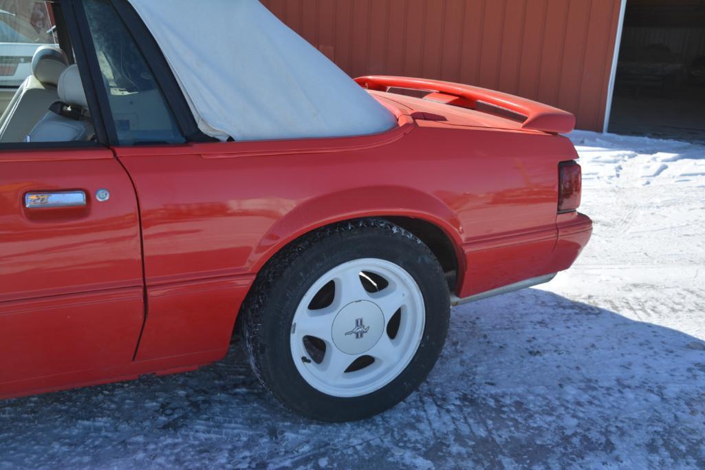 1992 Ford Mustang Convertible