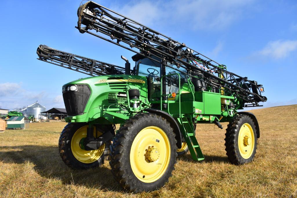 2006 John Deere 4720 self-propelled sprayer