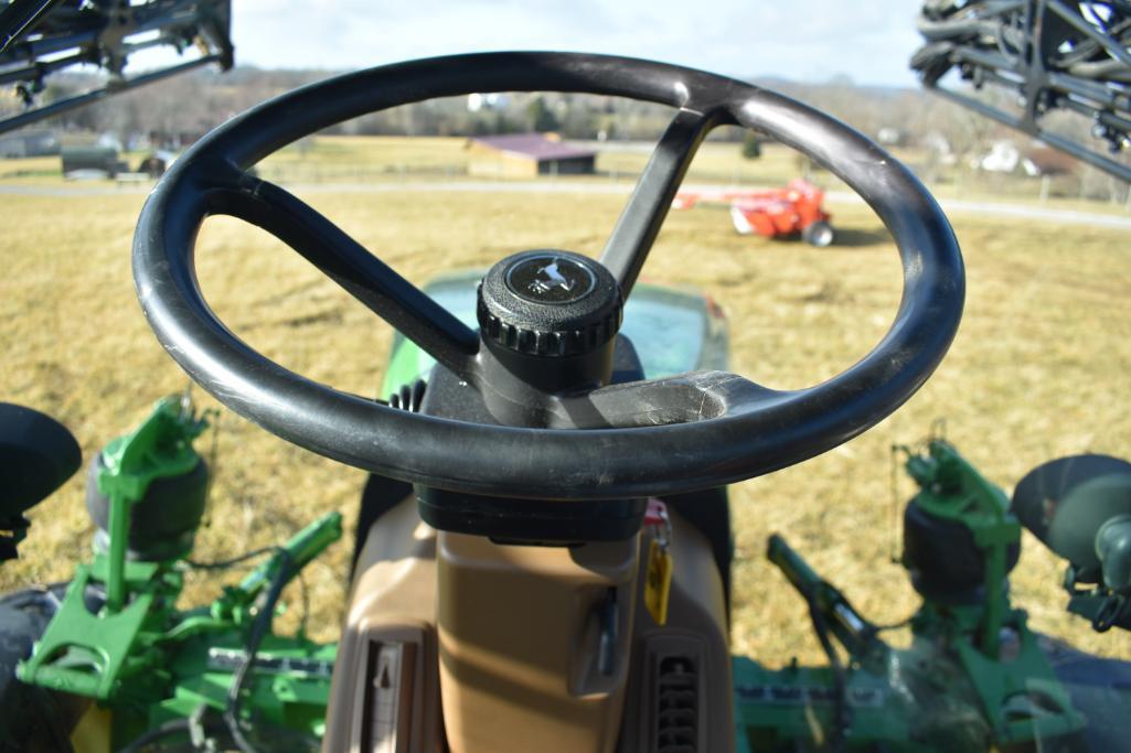 2006 John Deere 4720 self-propelled sprayer