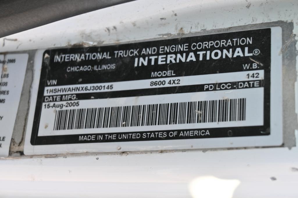 2006 International 8600 single axle day cab semi