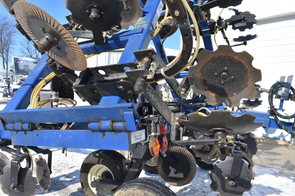 2012 Blu-Jet LandRunner 13-knife NH3 applicator