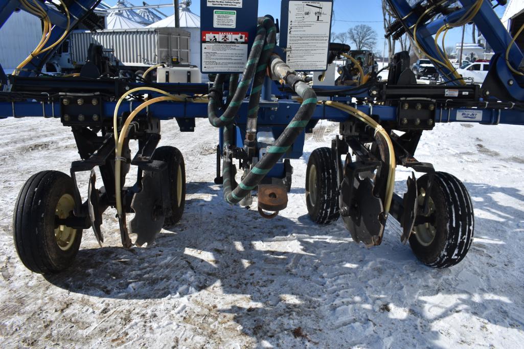 2012 Blu-Jet LandRunner 13-knife NH3 applicator