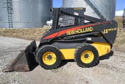 2005 New Holland LS185.B skid loader