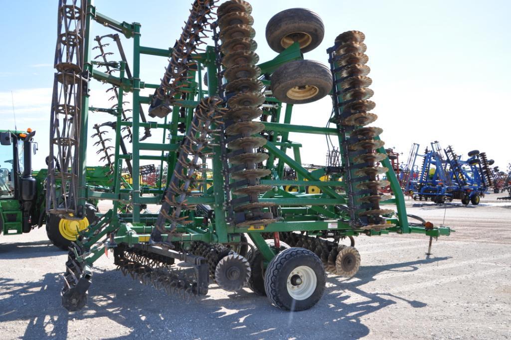 Great Plains 3000TM TurboMax 30' vertical tillage tool