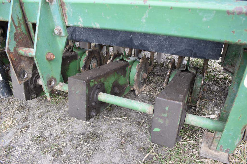 John Deere 1500 8' 3pt. power drill