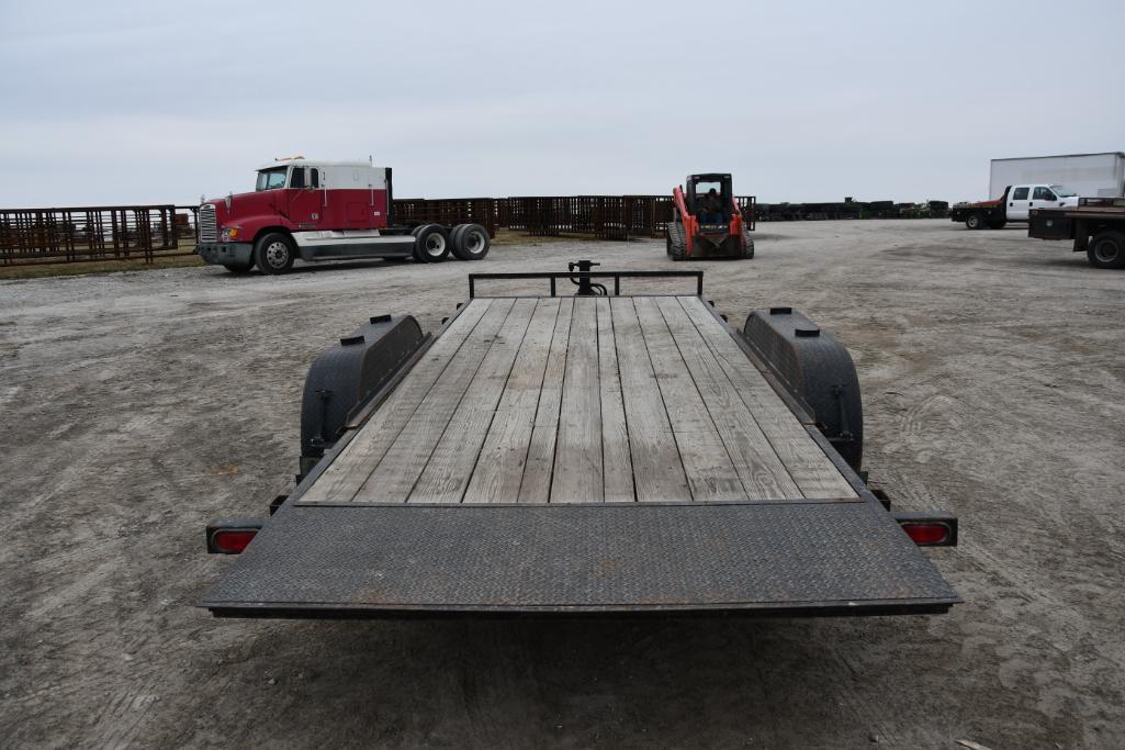 1999 Mustang 18' flatbed trailer