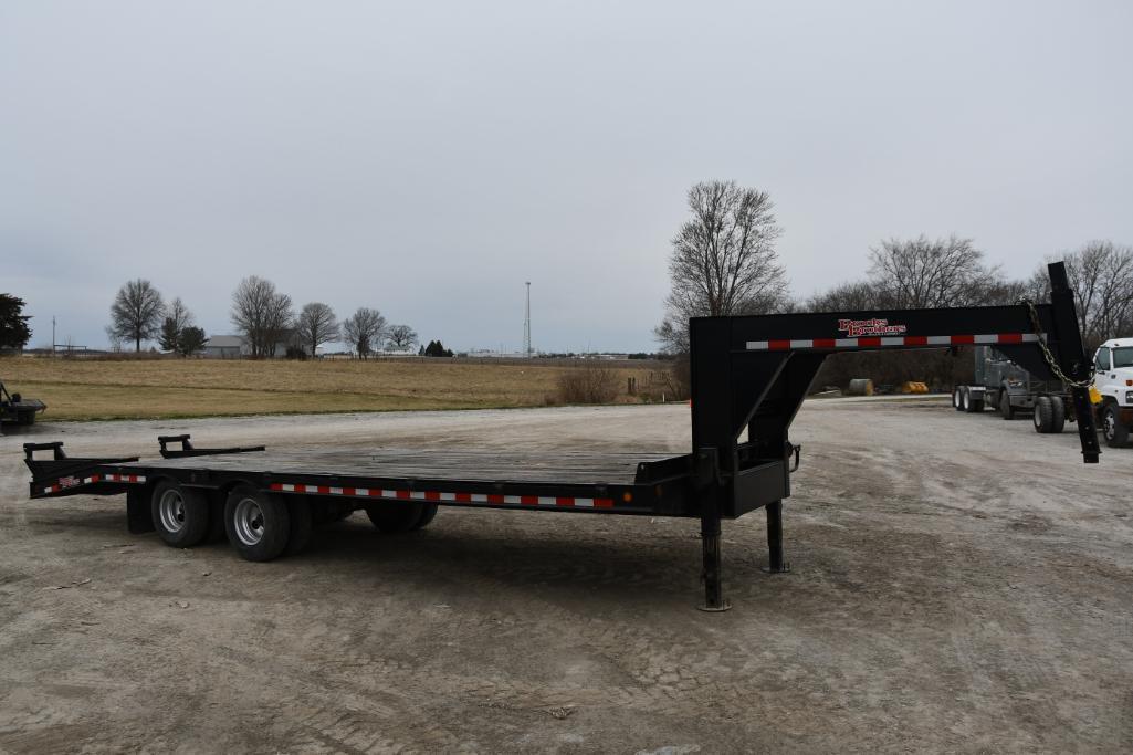 2016 Brooks Bros. 28' flatbed trailer