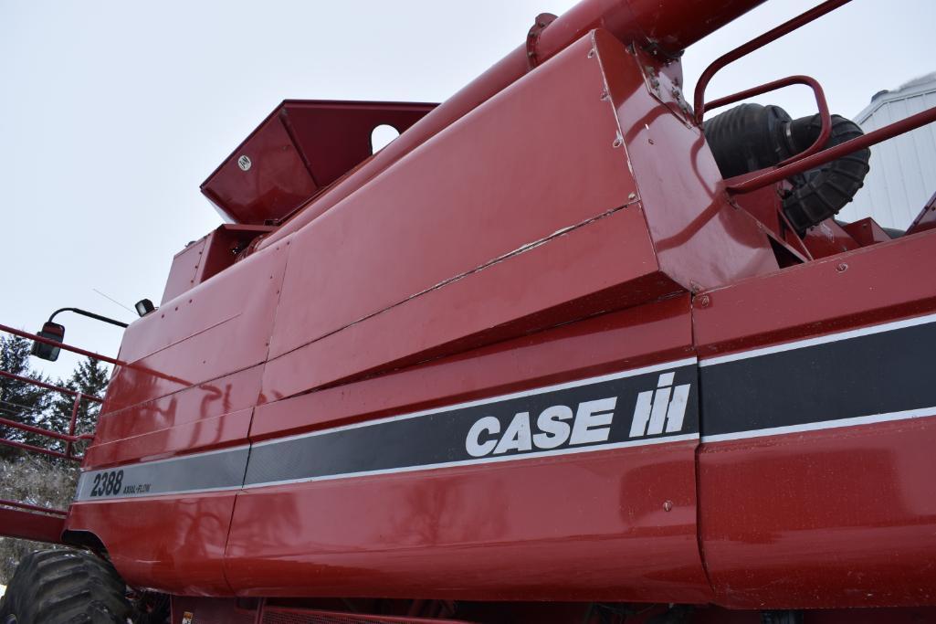 2002 Case-IH 2388 2wd combine