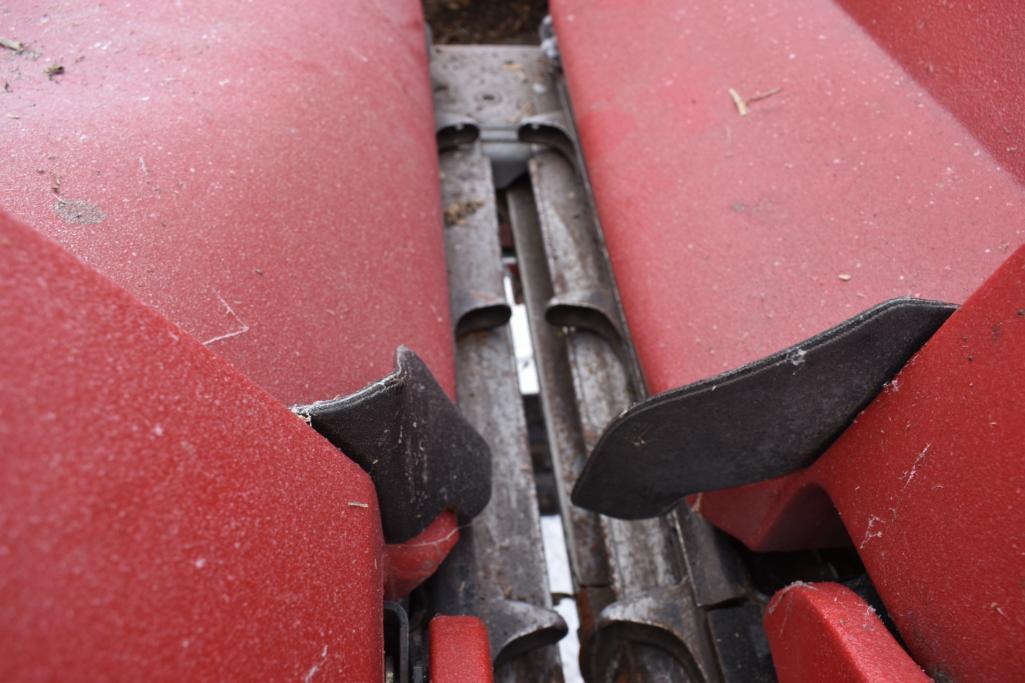 2010 Case-IH 3208 8 row 30" corn head