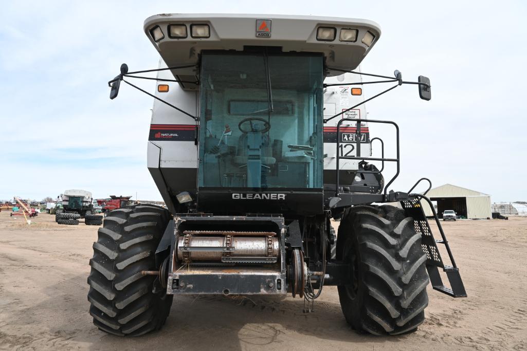 Gleaner R72 4wd combine