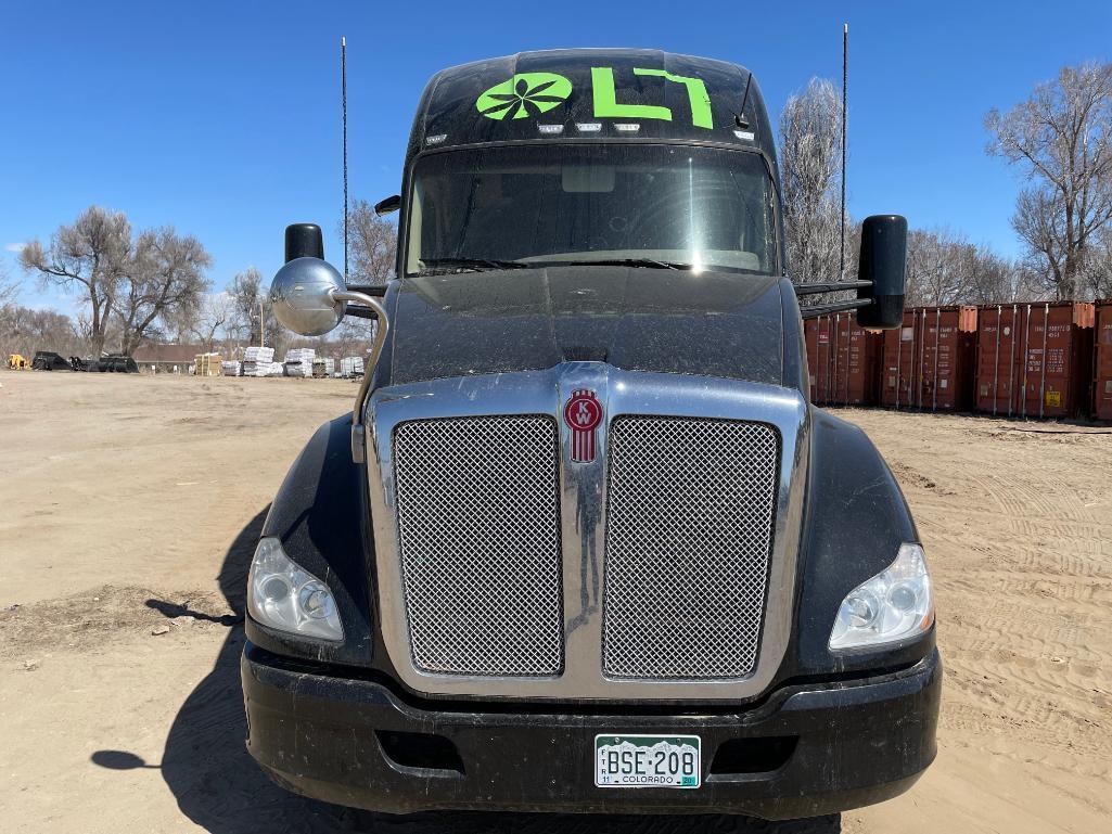 2014 Kenworth T680 semi