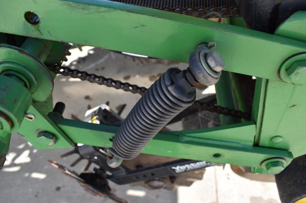 John Deere 7200 12 row 30" planter