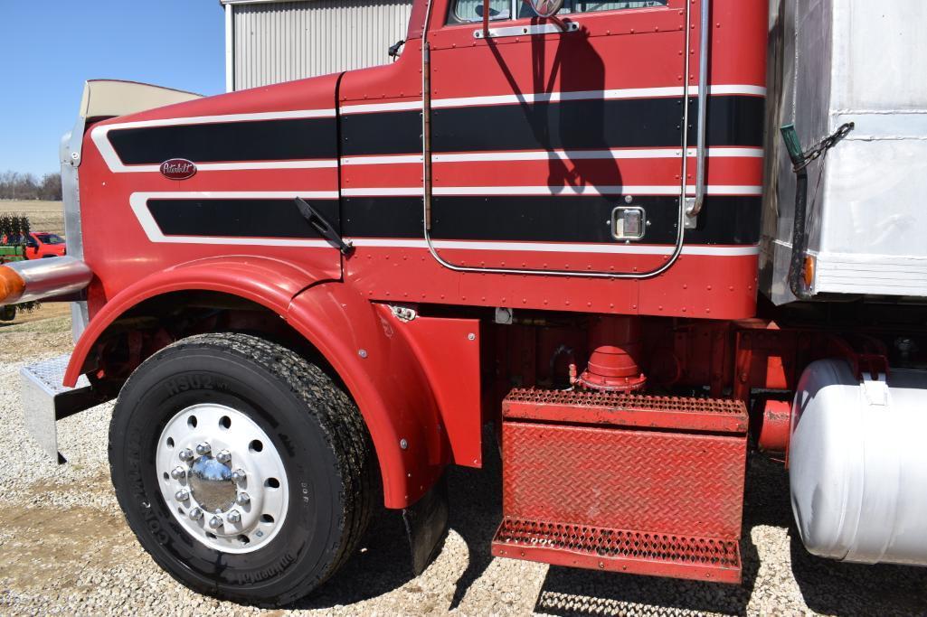 1987 Peterbilt 357 grain truck