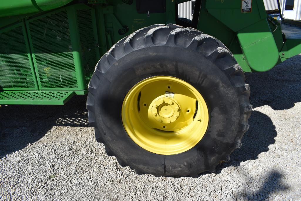 2001 John Deere 9650 STS 2wd combine