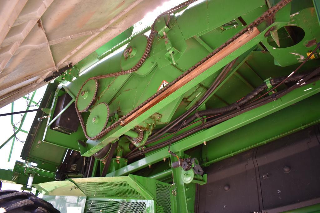 2001 John Deere 9650 STS 2wd combine