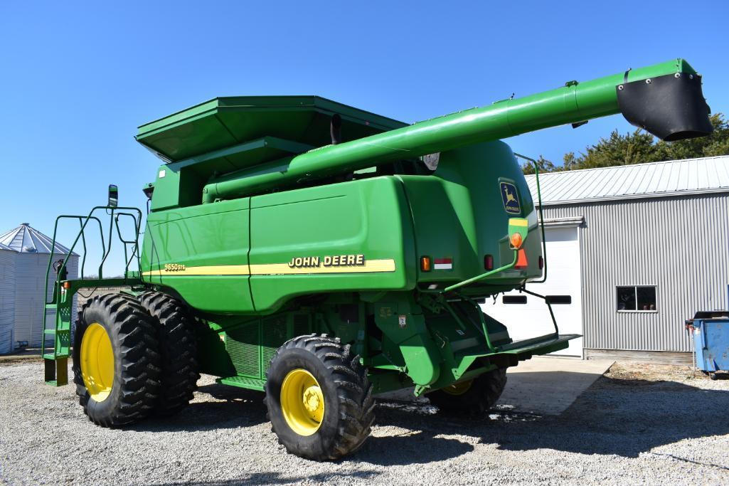 2001 John Deere 9650 STS 2wd combine