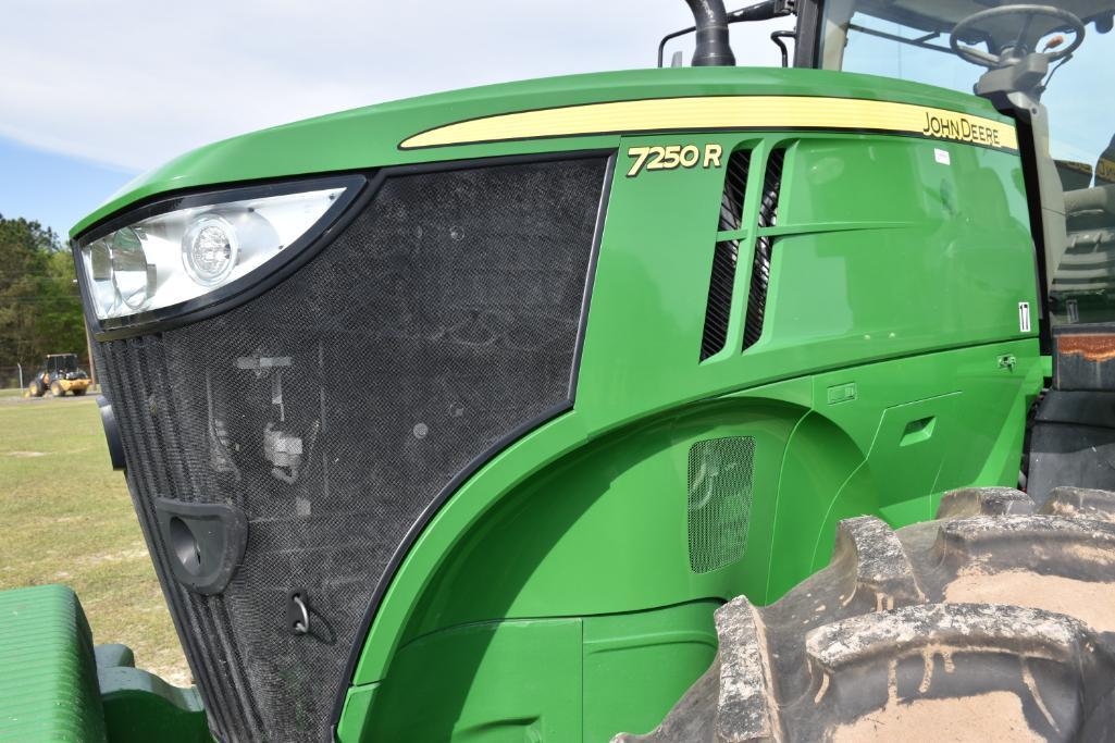 2017 John Deere 7250R MFWD tractor