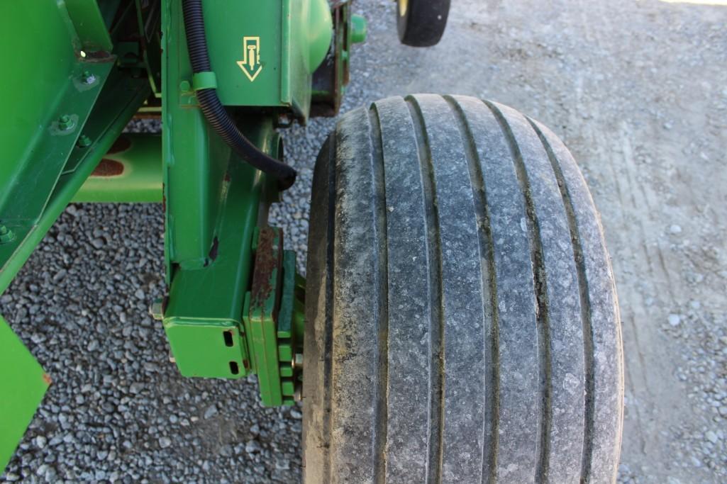 2008 John Deere 568 round baler