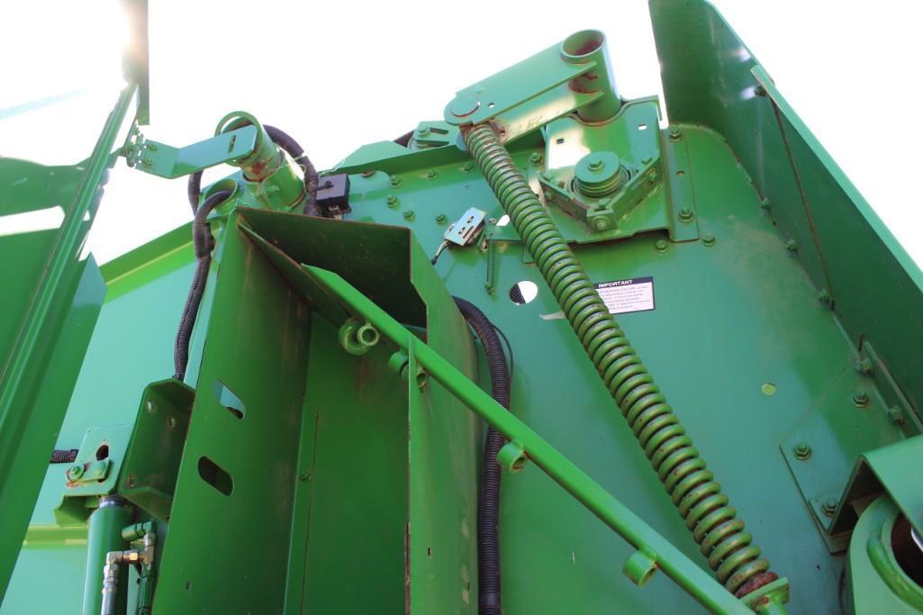 2008 John Deere 568 round baler