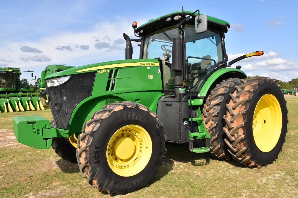 2017 John Deere 7230R MFWD tractor