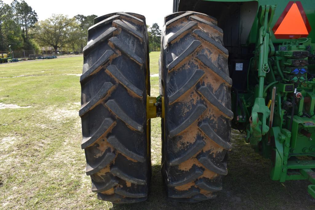 2017 John Deere 7230R MFWD tractor