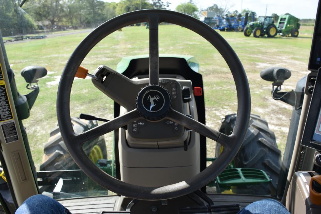 2017 John Deere 7230R MFWD tractor