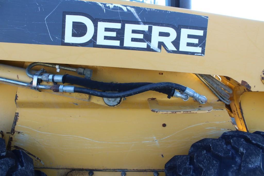 2006 John Deere 332 skid steer