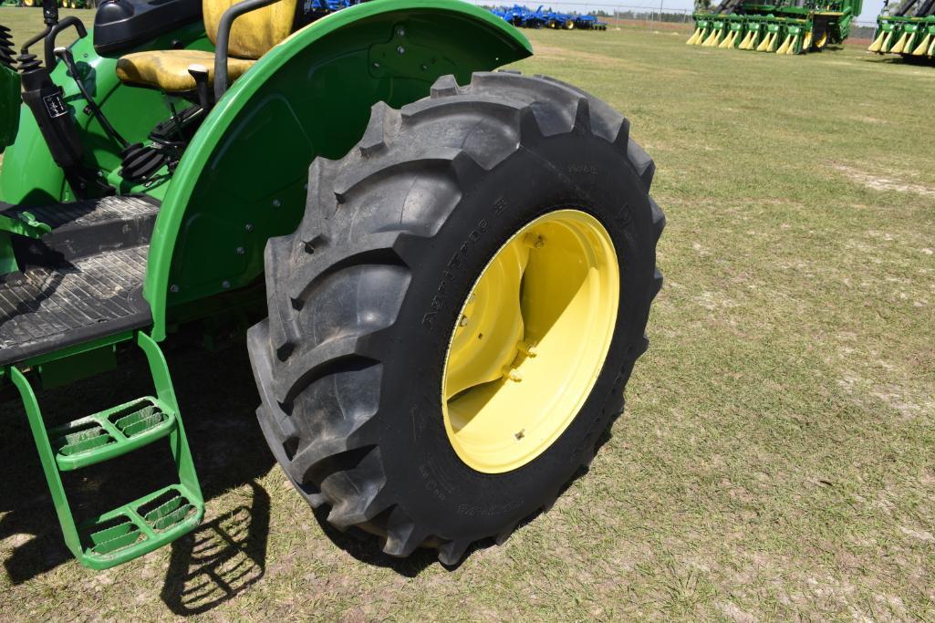 2018 John Deere 5055E MFWD tractor